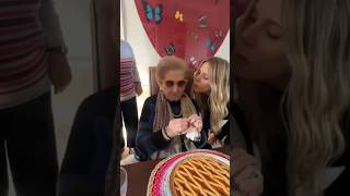 ALESSIA MARCUZZI festeggia 101 anni di sua nonna ❣️💕 [upl. by Nigrom]