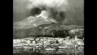 Eruption on Mount Pele 1902  Éruption volcanique à la Martinique [upl. by Rona]