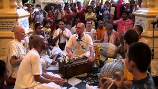 24Hours Kirtan  Akincana Krishna Prabhu [upl. by Euhc]