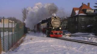 HD Laute Fahrt von 99 7232 der HSB durch Wernigerode im Schnee [upl. by Eibrab]