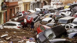 JahrhundertUnwetter in Spanien Zahl der Toten steigt auf über 200 [upl. by Leuneb]