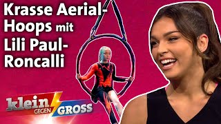 Wer schafft mehr AerialHoops Lili PaulRoncalli vs Finja 12  Klein gegen Groß [upl. by Albemarle]