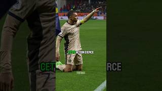 CE QUE VOUS NE SAVIEZ PAS SUR LES GLISSADES APRÈS UN BUT  🤔⚡ football shorts shortvideo foot [upl. by Eudoca]