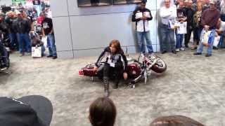 woman teaches how to tip up a Harley alone [upl. by Lars364]