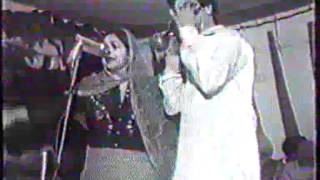 Chamkila and Amarjot  Chak Daoon Ghare Ton Kaula  LIVE  12021986 [upl. by Oam]