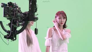 Chuu and Yves gay panicking during the shoot [upl. by Rosaleen]