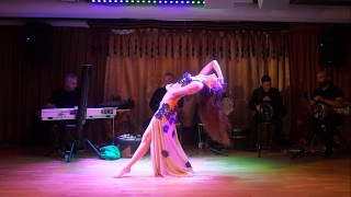 Hayart albi maak  Bellydance improvisation with live band  ام كلثوم  حيرت قلبى معاك [upl. by Had]