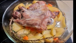 ✔️ Cuisse de Dinde Juteuse avec des Pommes de Terre au Four volaille dinde [upl. by Hnao315]