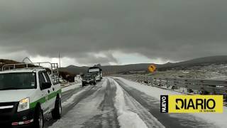 CHIMBORAZO CON HIELO Y GRANIZO ALFOMBRA BLANCA [upl. by Kirstin854]