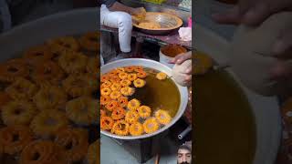 Ye imarti ke liye line lag jati hai  jalebi jalebistreetfood masalaking indiafoods shortvideo [upl. by Erodavlas]