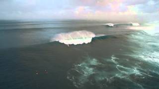 Surfing at Waimea Bay Jan 16 2016 [upl. by Lakim]