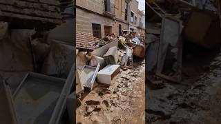 Así está la CALLE COLON PAIPORTA VALENCIA DESTROZADO POR LA DANA 8 DE NOVIEMBRE 2024 [upl. by Anilram]