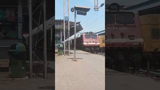 22210 Sri Ganganagar Tiruchirapalli Humsafar Express Towards Vasai roadshorts railway [upl. by Ahseiuqal]