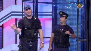 Portokalli 24 Nentor 2013  Kapo dhe policet Me vini prangat [upl. by Hurleigh]