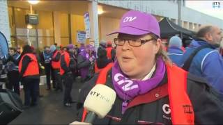 Beveiligingsbedrijven op Schiphol voeren actie [upl. by Leiria683]