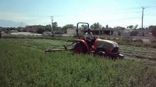 KUBOTA L3800DT SEGANDO ALFALFA [upl. by Yborian607]