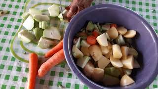 Caldo de pollo con verduras nutritivo y sabroso [upl. by Duky260]