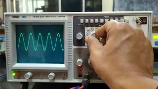 Using CRO to measure frequency and voltage [upl. by Lah426]