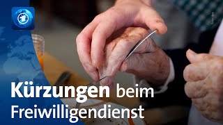 Sparpläne der Regierung Kürzungen beim Bundesfreiwilligendienst [upl. by Aneekal903]