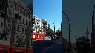 Die Oranienburger Straße in Berlin Mitte mit Blick auf den Fernsehturm am Alex [upl. by Sualk]