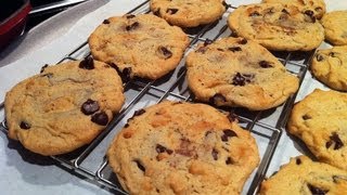 How to Make Soft Chocolate Chip Cookies [upl. by Anrev181]