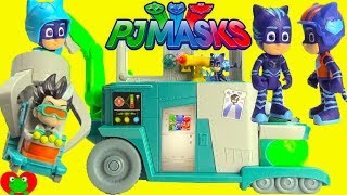 Genie Unboxes PJ Masks Romeos Lab Playset Catboy Squared Gekko and Owlette [upl. by Oirromed]