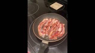 Bacon in the Pan bacon food trending florida short life [upl. by Romaine]