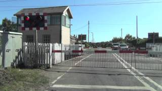 Watlington Station Level Crossing [upl. by Stoneman]