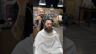 SI VOLA 🤙🏼🤙🏼🤙🏼 rap barbershop barba beard artist barbiere petrolium beardstyle barber [upl. by Miguel13]