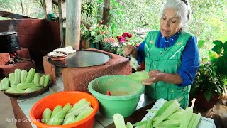 Receta Original Uchepos Michoacanos Así se Cocina en el Rancho [upl. by Einneb256]