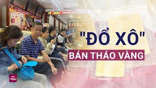 Giá vàng trong nước giảm mạnh nhiều người hốt hoảng đổ xô đi bán tháo  VTC Now [upl. by Natalia493]