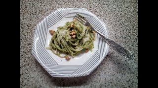 Spaghetti al pesto di cavolo nero [upl. by Arhsub211]