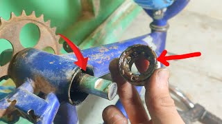 How to Fix a Creaking Bike Lubrication of the bicycle bottom bracket [upl. by Feledy539]