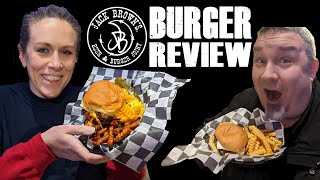 Jack Browns Beer and Burger Joint Review  Things to do in Harrisonburg VA  Burger Review [upl. by Argyres746]