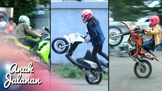 Boy Mondy Dan Tristan Adu Gaya Freestyle Motor Anak Jalanan 4 Januari 2016 [upl. by Madai890]