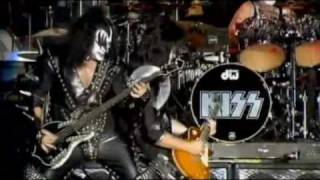 KISS  I Was Made For Lovin You Live [upl. by Tinaret131]