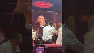 Sabrina Carpenter Nonsense intro in Chicago is INSANE 😂 sabrinacarpenter shorts [upl. by Rehm444]