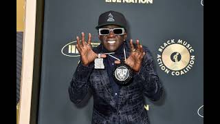 Flavor Flav Celebrates 4 Years of Sobriety Pays for Therapy App Subscriptions for World Mental H [upl. by Arawaj]