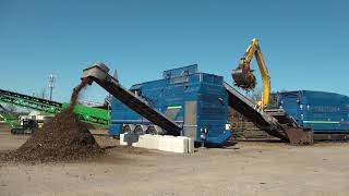 Eggersmann Z 60 hightorque singleshaft shredder  S 60 threefraction star screen in green waste [upl. by Eneri]