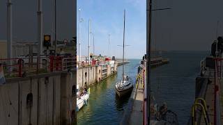 🛥️ Vlissingen Netherlands🇳🇱 Sluicebox TravelwithHugoF boatlock sluicebox sluice sluis [upl. by Trinette]