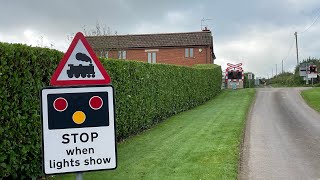 Odd alarm at Common Lane level crossing Somerset [upl. by Yewed]