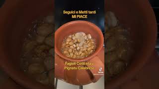 Fagioli Cotti nta u Pignatu Calabrese food cucinaitaliana fagiolatradizioneprodottipici [upl. by Leicam]