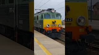 odjazd EP07442 z IC KRAKOWIANKA pkp train trainspotting kolej railway [upl. by Lotsyrc486]