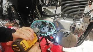 Primary chaincase and gearbox rebuild Triumph Trident T150V Part 12 Indexing the gears [upl. by Kannan]