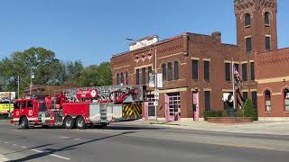 Columbus Division of Fire Ladder 10 and Medic 10 responding to an emergency [upl. by Gerfen]