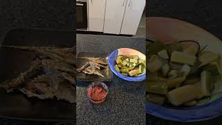 Fish flakes shrimp pastezuccini veges 31024 newzealand viralvideo trendingshort shortvideo [upl. by Dougie728]