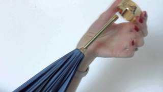 How to properly close your Pasotti umbrella [upl. by Dett]