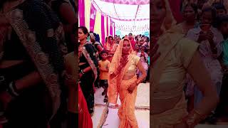 Is ladies dance per kya behtarin sa dance Kiya viralvideo viralshorts trending video [upl. by Yllrebmik214]