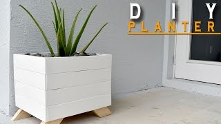 DIY Planter Box From Pallets [upl. by Kachine]