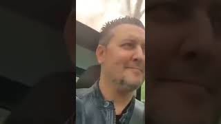 Singen im Auto  Kennst Du das auch 🤣🎙👑 hörbuchsprecher  ich hoffe Ihr entfolgt mir nicht 🙏🤣 [upl. by Dela874]